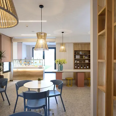 Otel Falena Luxury Kalyves Polygyrou