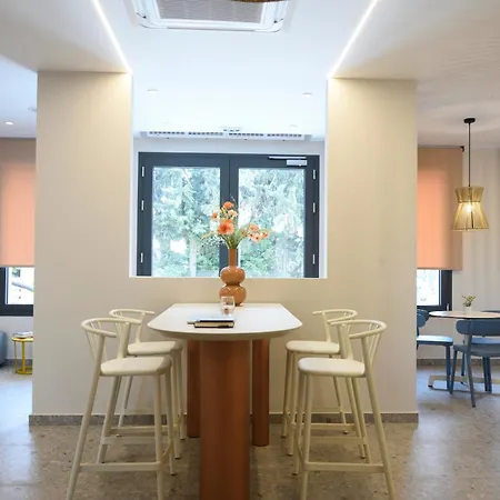 Falena Luxury