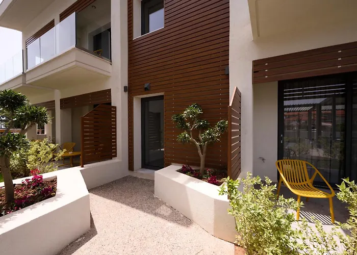 Falena Luxury